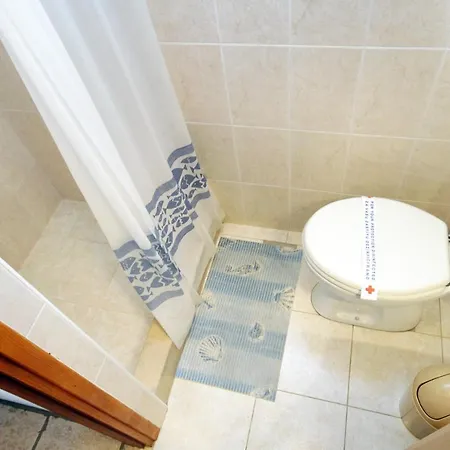 House With Wifi Zrnovo, Korcula - 4876 بيت للعطل *