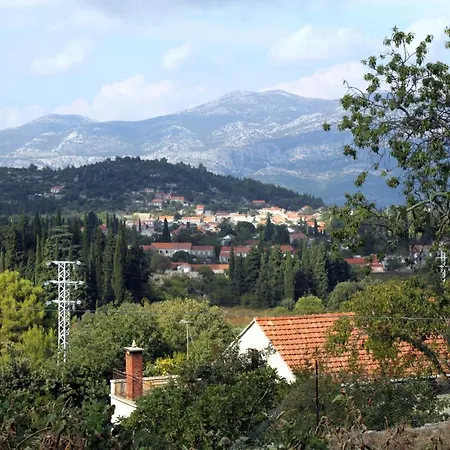 House With Wifi Zrnovo, Korcula - 4876 بيت للعطل *