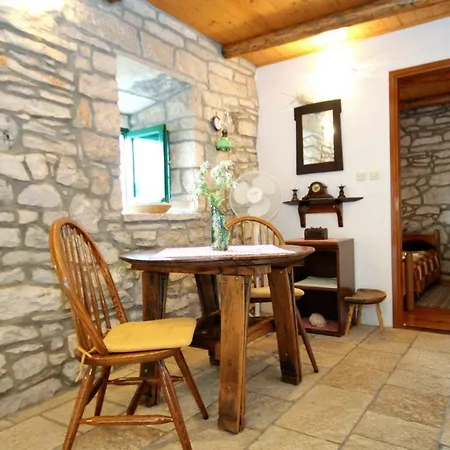 House With Wifi Zrnovo, Korcula - 4876 Zrnovo