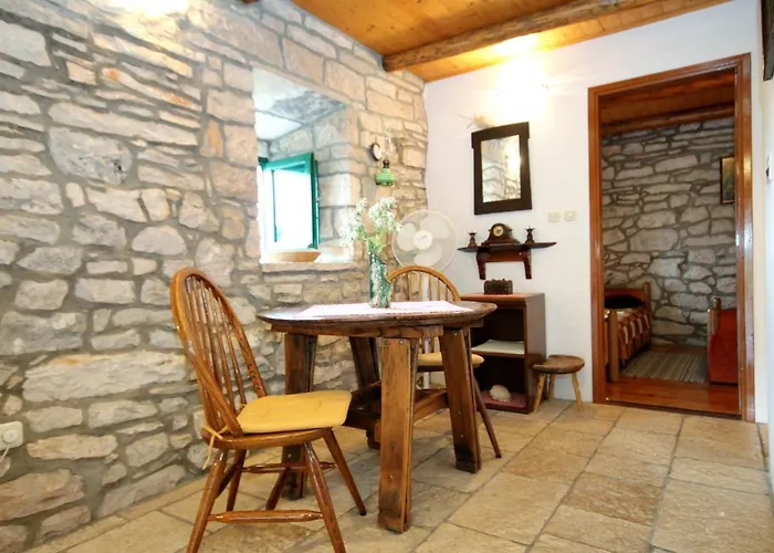 House With Wifi Zrnovo, Korcula - 4876 Žrnovo